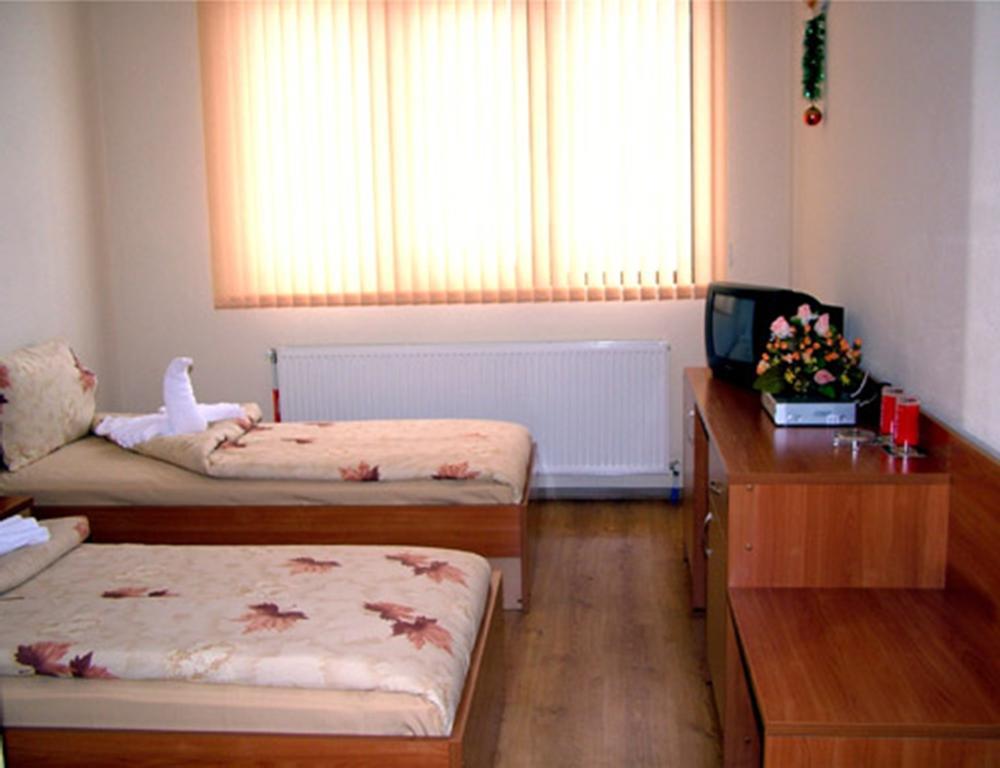 Family Hotel St. Constantine And Helena Ivajlovgrad Pokoj fotografie